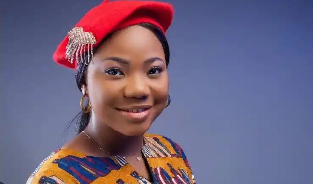 Mercy Chinwo Akamdinelu Video Download Mp4 Official Video Mp3 Download Download Latest Gospel Songs Mp4 Mp3 Lyrics Videos 320kbps 2020 Happy is the person who has learned the secret of being content with whatever life brings him, and has learned to rejoice in the. mercy chinwo akamdinelu video download